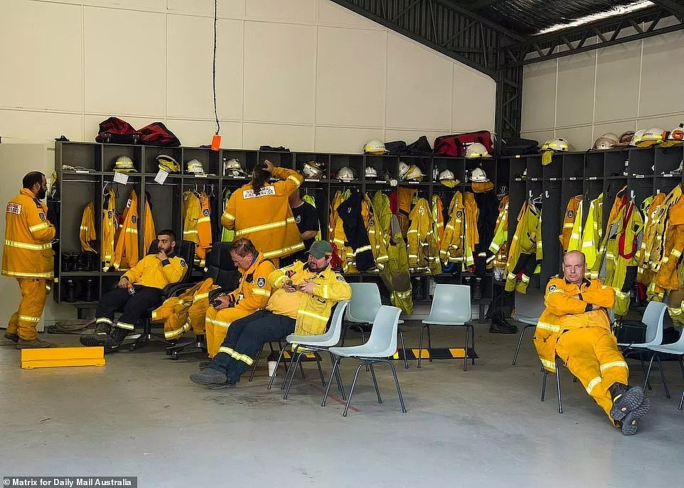 澳洲人彻底怒了！2名志愿消防员牺牲！总理被迫取消休假返澳！全民痛骂：“你死哪儿去了！”（组图） - 30