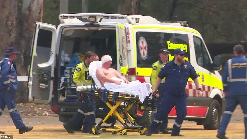 澳洲人彻底怒了！2名志愿消防员牺牲！总理被迫取消休假返澳！全民痛骂：“你死哪儿去了！”（组图） - 73