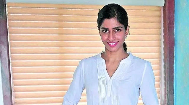 【美女】被称为印度angelbaby，30岁的她惊动CNN，成为全球最年轻的女机长！（组图） - 20