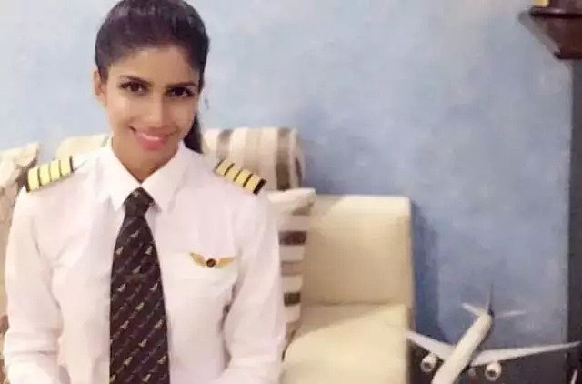 【美女】被称为印度angelbaby，30岁的她惊动CNN，成为全球最年轻的女机长！（组图） - 28