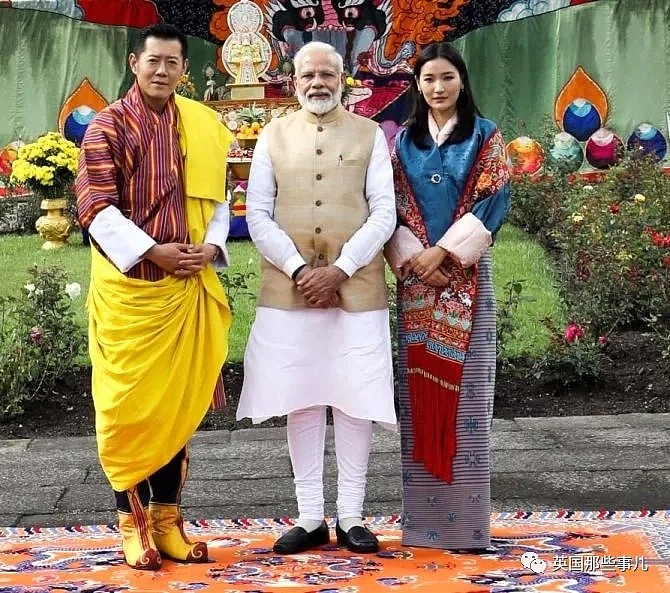 不丹29岁王后官宣怀二胎，痴迷传统服饰的她，被誉为时尚新偶像？（组图） - 19