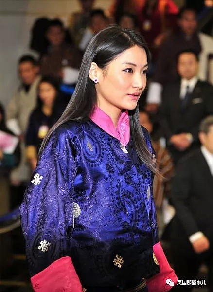 不丹29岁王后官宣怀二胎，痴迷传统服饰的她，被誉为时尚新偶像？（组图） - 24
