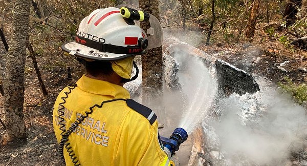 伟大！新州志愿消防员罹患癌症，仍坚持一线救火！“有需要随时待命”（组图） - 3