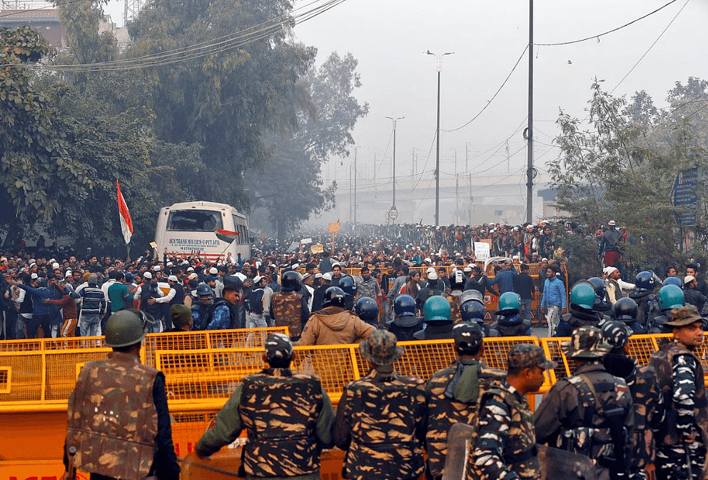 印度骚乱已致17死，警方：禁止4人以上集会（组图） - 1