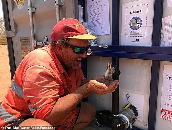 温暖善举！澳酿酒商无私“送水”，吁政府：给受旱农民更多关照（视频/组图） - 1