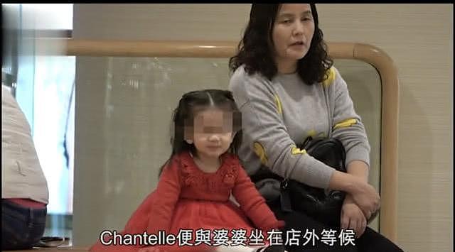 方媛带两岁女儿逛街，背十万包包买上万外套，刷老公信用卡血拼（组图） - 6