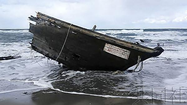 日本又现疑似朝鲜“幽灵船”：2具遗体怀疑尸首分离