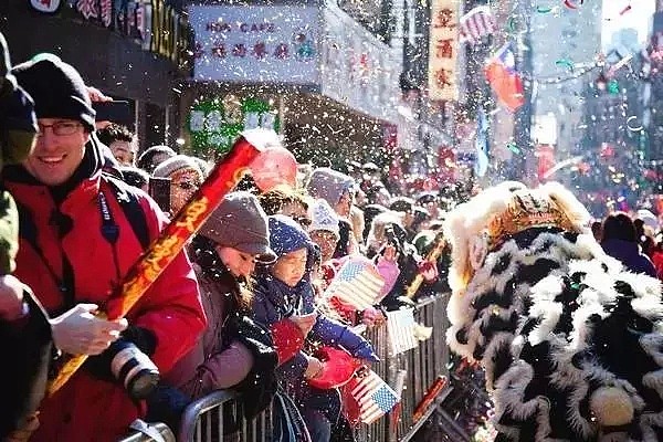 7分钟短片刷爆留学圈，99%的中国留学生看完拨通了家里的电话...（视频/组图） - 13