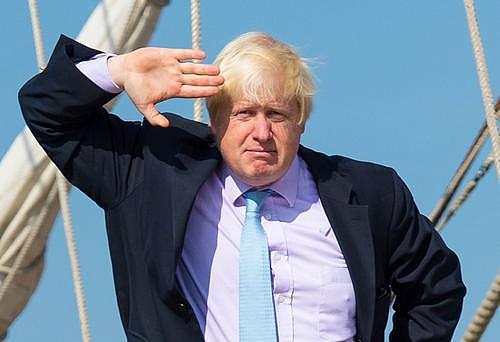 一场大胜，让约翰逊成为英国32年来最“成功”首相！赢了脱欧，却可能输掉英国未来