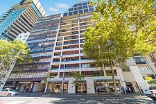 Sydney 巿中心海德公园旁豪华公寓二房二厕包傢俱1400周