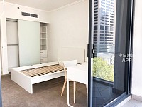 Sydney World Tower高档公寓主卧带阳台急租375可免一周租金