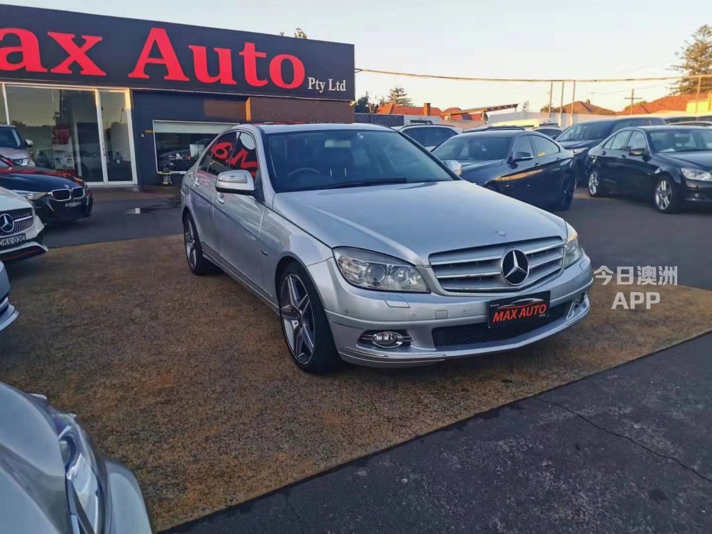 今日悉尼My08 Mecedes benz C200 Kompressor 四门高配版 一手车 车况佳保养好 My08 Mecedes benz C200 Kompressor 四门高配版 一手车 车况佳保养好