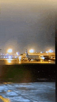 突发！加航两架客机在多伦多机场相撞！现场离奇惊悚...（组图） - 5