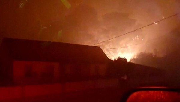 新州小镇半夜大火！居民被紧急撤离，重返家园后看到的却是一片废墟（组图） - 3