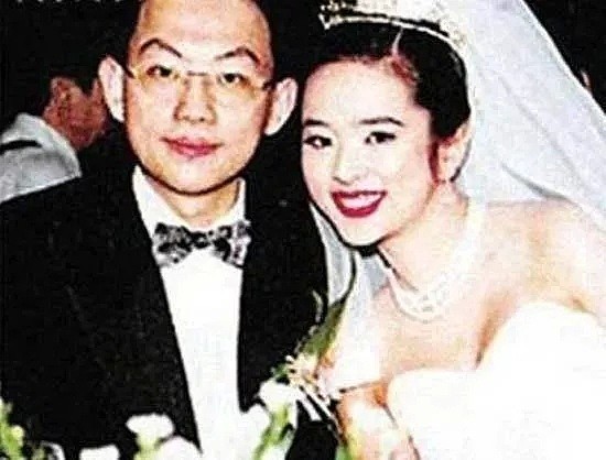 性感华人女星红过王祖贤，被成龙捧在手心，嫁入豪门5年后，却成了全国的笑料...（组图） - 2