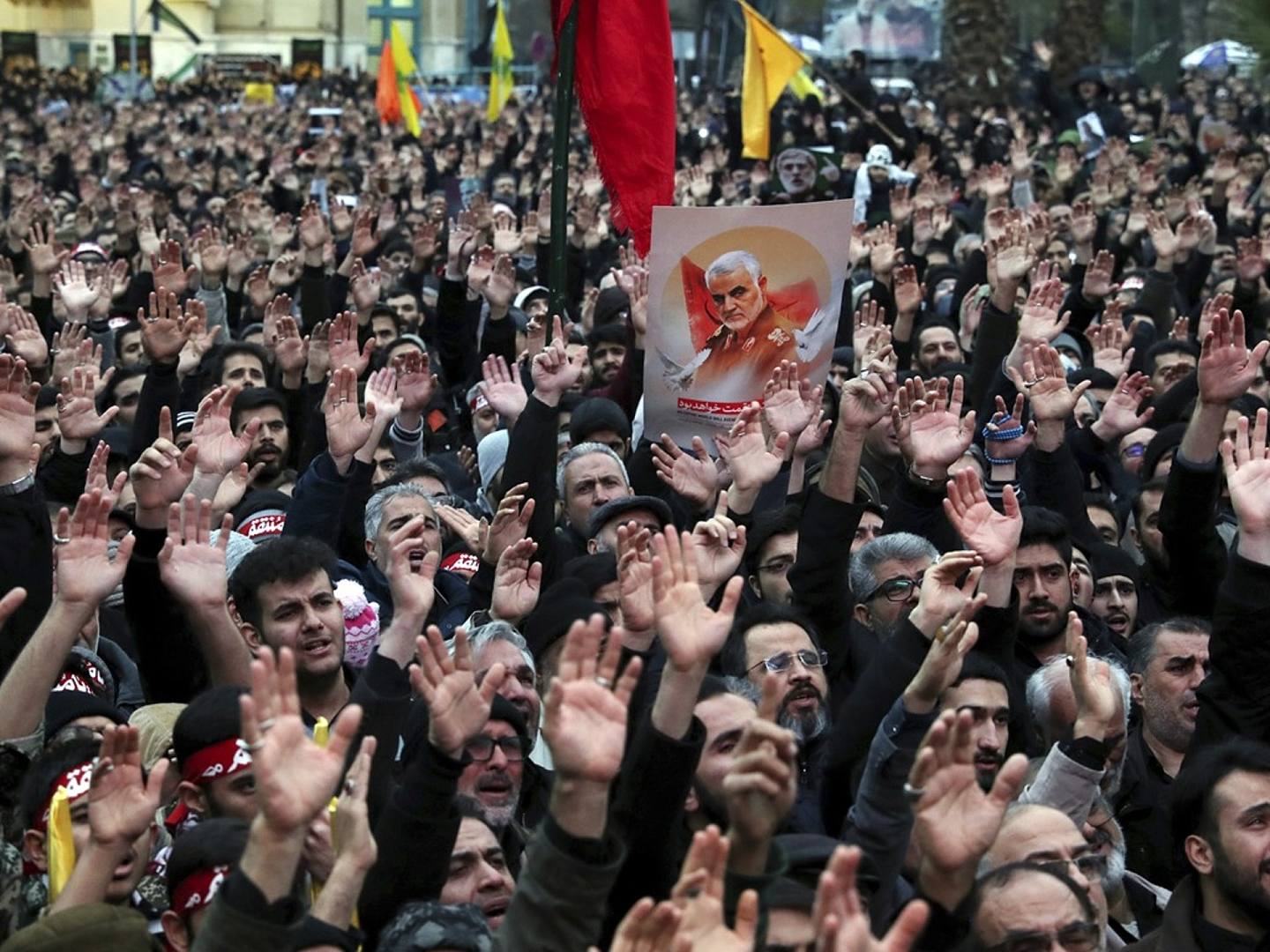苏莱曼尼的死让伊朗人暂时放下了国内矛盾，抱团反美。（AP）