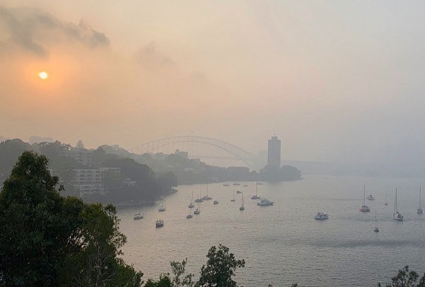 注意！雾霾再次笼罩悉尼，烟锁CBD！空气指数飙升，这些区最危险（组图） - 3