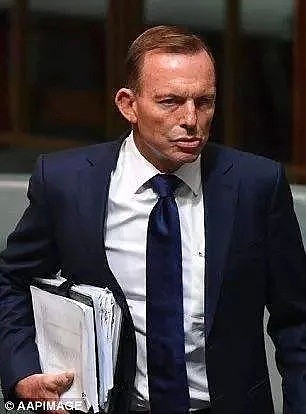 前总理去救火，曾被群嘲、殴打，但却让我看懂澳洲 - 23