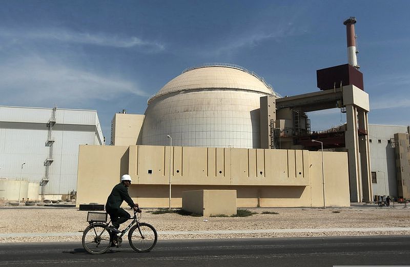 位于波斯湾沿岸的伊朗布什尔（Bushehr）核电厂附近今天发生规模4.9浅层地震...