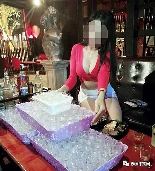 美女拿生命在赚钱，一晚喝酒520杯，日赚5万多（图） - 2