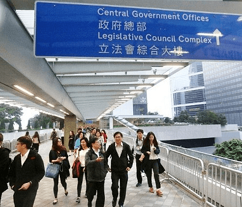 香港41名公务员涉暴被捕，31人已被停职（组图） - 3