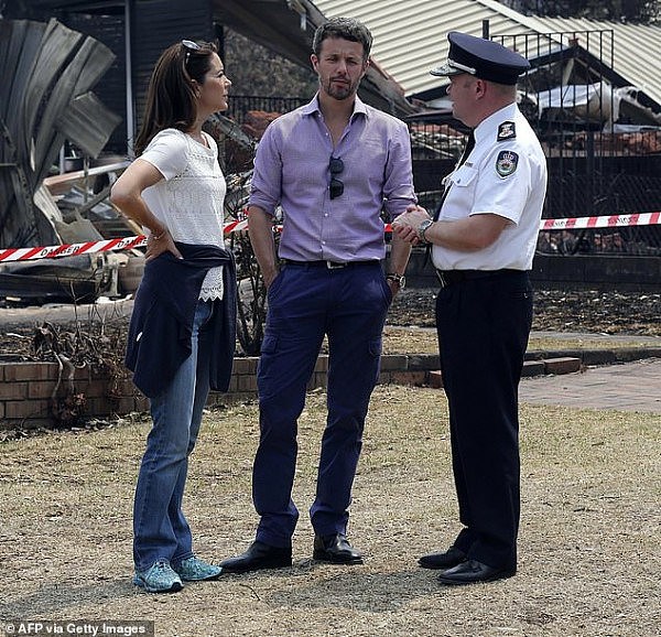 23029850-7854907-Crown_Princess_Mary_of_Denmark_pictured_with_Prince_Frederik_and-a-9_1578272159343.jpg,0