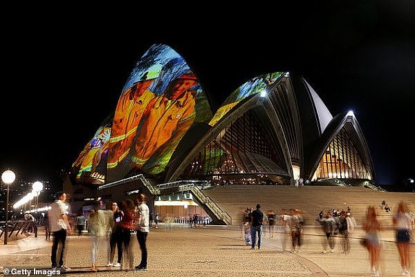 今晚，悉尼歌剧院风帆已为这些人点亮，加油澳洲人！感恩消防员（组图） - 4