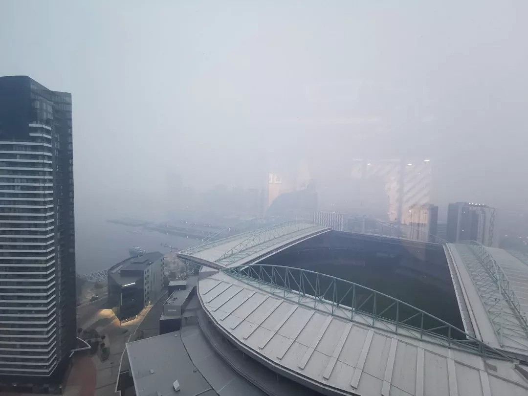 墨尔本今天雾霾爆表、血日当空！PM 2.5一度逼近900，出门就是找死！全市浓烟火警响了178次！ - 37