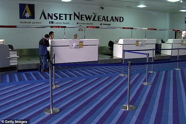 22432452-7800279-An_empty_Ansett_check_in_desk_at_the_Christchurch_Airport_after_-a-14_1579398100747.jpg,0