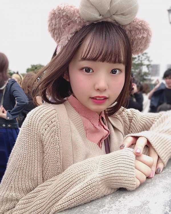 【美女】日本17岁女生被封千年一遇 童颜少女外衣隐藏不能说的秘密（组图） - 1