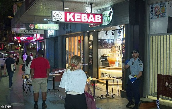 23589080-7904423-Police_have_closed_off_a_popular_kebab_shop_pictured_on_George_S-m-11_1579433135894.jpg,0