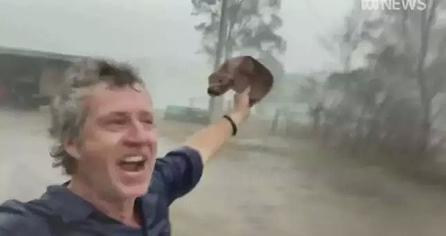 澳洲大雨洪涝上CCTV！水淹道路房屋，开车如开船 - 64