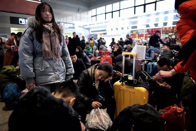确诊217例! 中国爆发新型肺炎 北上广多地现疫情 15名医护人员感染 北美机场高度警惕（组图） - 1