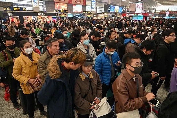 确诊217例! 中国爆发新型肺炎 北上广多地现疫情 15名医护人员感染 北美机场高度警惕（组图） - 15
