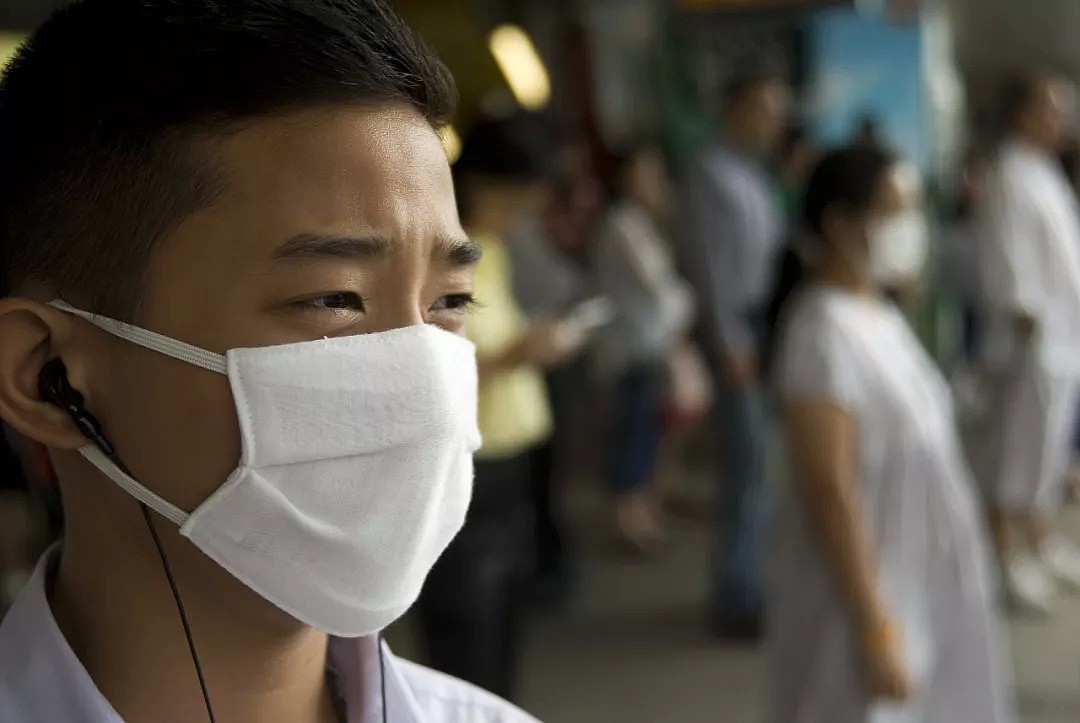 武汉疫情死亡人数持续激增，口罩“一罩难求”！别慌，它的生产速度你远远想像不到！（组图） - 9