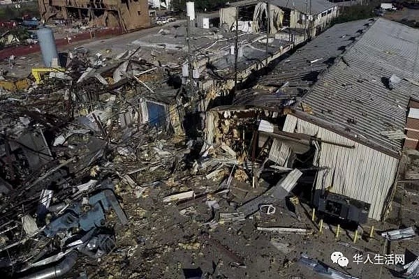 美国工厂大爆炸，火光沖天，碎片满天飞，华人家窗户被震爆了，2人不幸罹难（组图） - 6