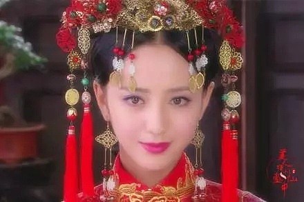 佟丽娅惊艳亮相春晚：被出轨后，她为什么坚持不离婚？（组图） - 5