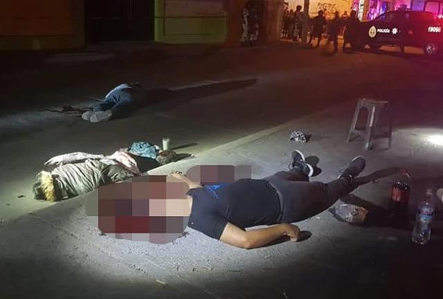墨西哥贩毒组织周末血腥残杀48人，遇害6岁小孩躺母亲尸体上