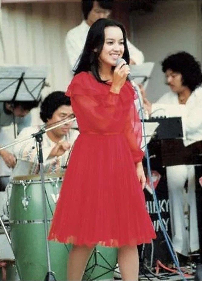 40年前风靡中国的日本女人：她曾是马云的精神支柱，成为一代国人的偶像（组图） - 6