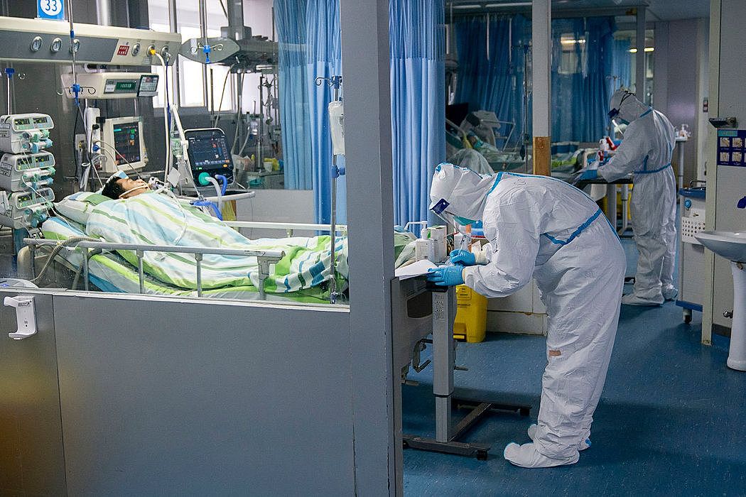 1月24日，武汉大学中南医院重症监护病房。