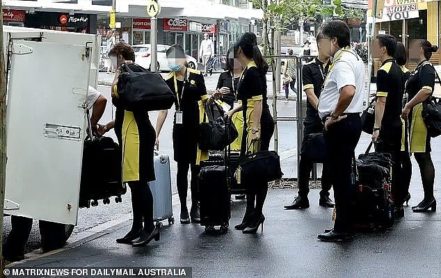 12名中国学生澳洲机场被拘留！有人取消签证，有人财物没收 ！澳媒：80名疑似感染者CBD旅馆内秘密隔离（组图） - 29