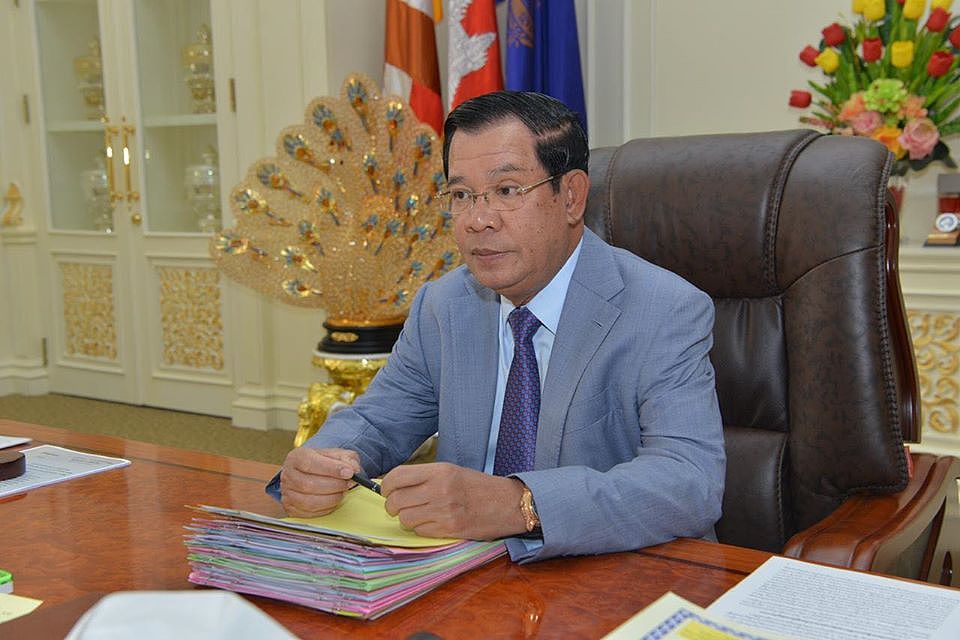 柬埔寨首相洪森申请来武汉，中方婉拒后改赴北京（组图） - 1