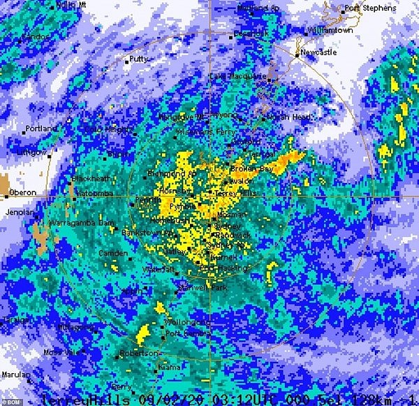 24496634-7983139-A_weather_bureau_radar_map_shows_the_massive_deluge_of_rain_acro-m-37_1581226181433.jpg,0