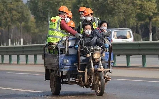 武汉疫情偷拍照突然曝光： 这十天十夜的悲壮，藏着中国人都不知道的中国！（组图） - 23