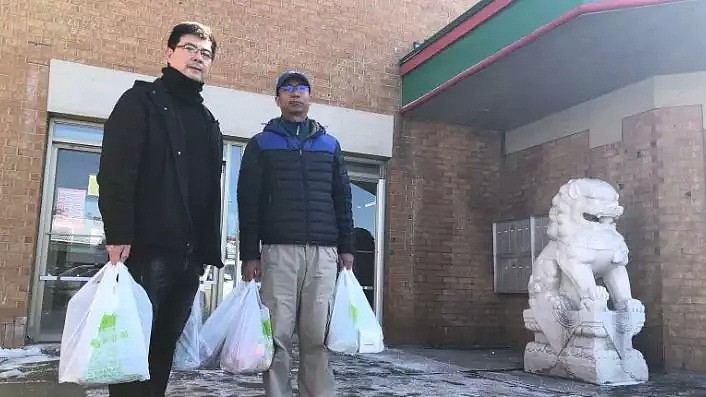 隔离不隔心! 加拿大华人志愿者为同胞买菜跑腿，登上CBC新闻！（组图） - 2