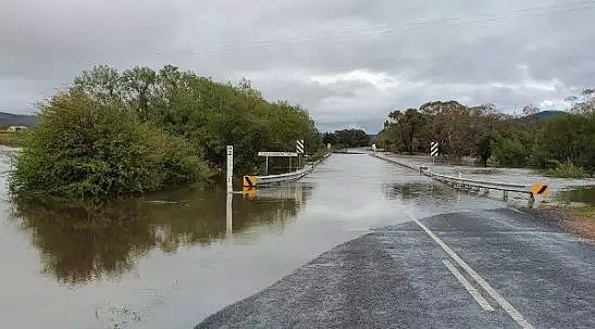 预警 | 降水雷暴！火没灭完，冰雹车也没修好，自家屋顶又漏了？！隔壁新州部分道路关闭、火车停运、摩托艇能在路上开······ - 6