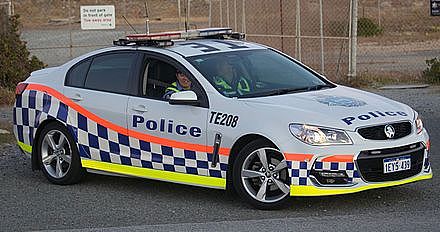 2016_Holden_Commodore_(VF_II)_SV6_sedan,_Western_Australia_Police_(2016-11-12).jpg,0