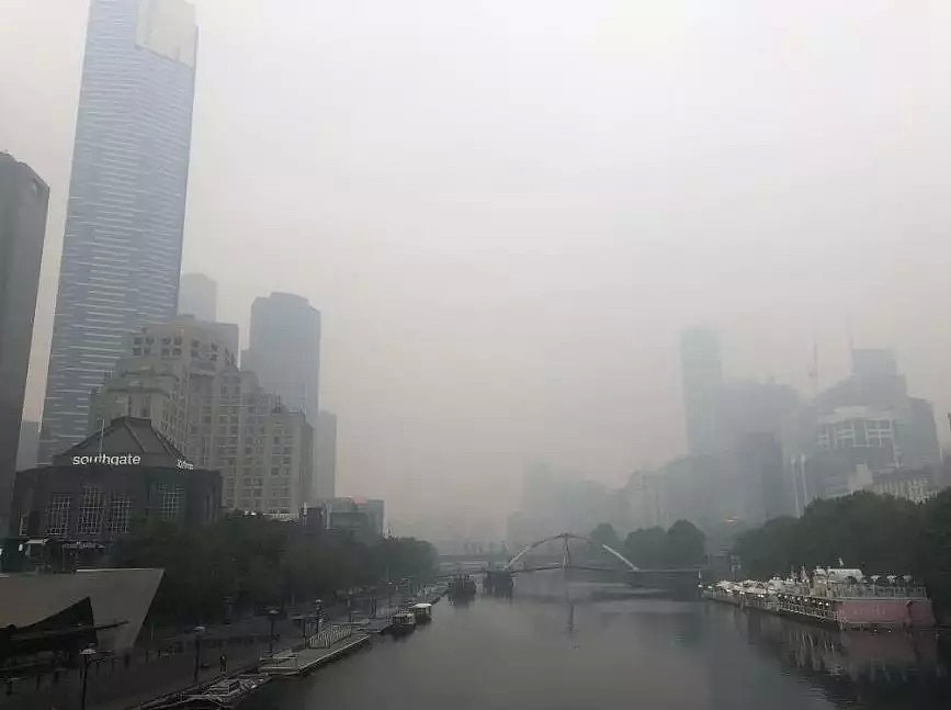 一场特大暴雨，让澳洲摆脱“山火危机”！雨后焦土景象震惊世界......（组图） - 12