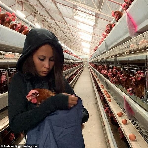 “别怕坐牢！”布市素食主义女子2年被告22次！称‘还要闯入农场救动物’（组图） - 1
