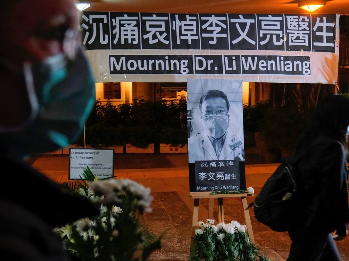 被誉为此次疫情“吹哨人“的李文亮去世一事引爆舆论。（Reuters）